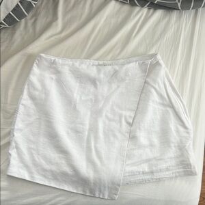 A&F White Skort